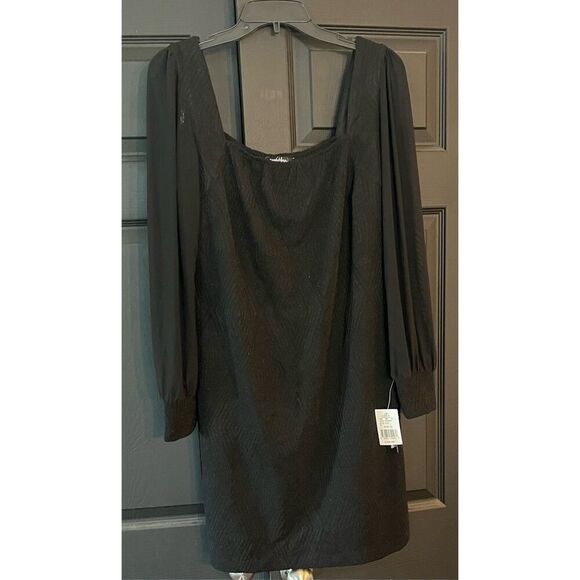 Speechless Fitted Dress with Sheer Sleeves - Picture 3 of 7